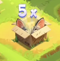 Cheesy Road cat hiding in box trap with 5x multiplier